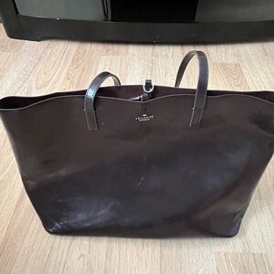 Elegant Leather Briefcase - Deep Brown